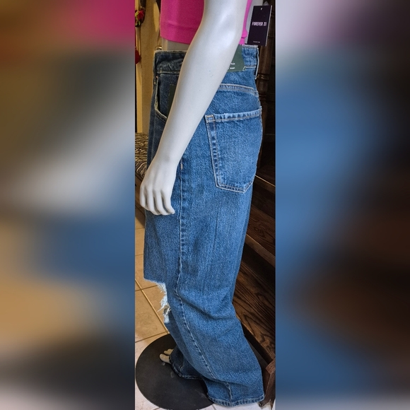 High waist ripped jeans - Picture 4 of 10